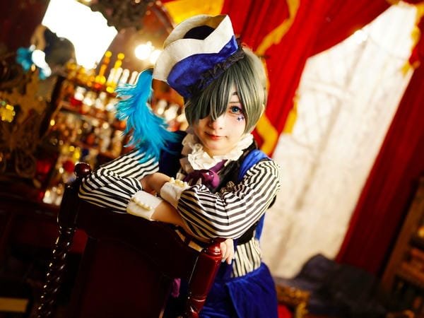 azure cosplay 23