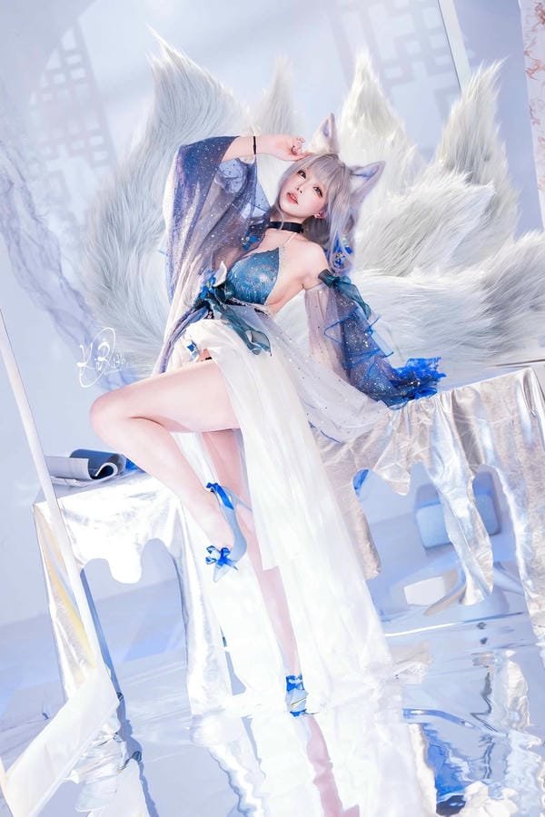 azure cosplay 28
