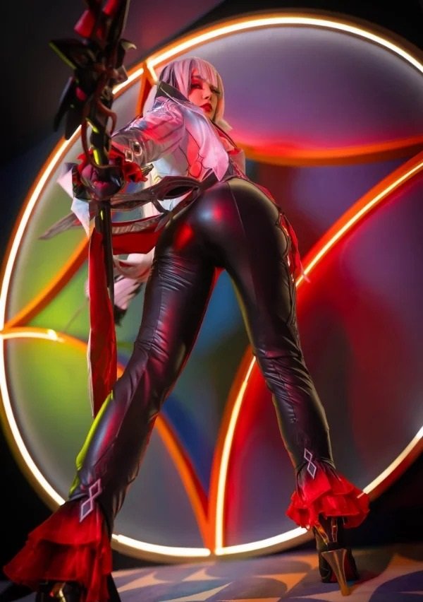cosplay Arlecchino (7)