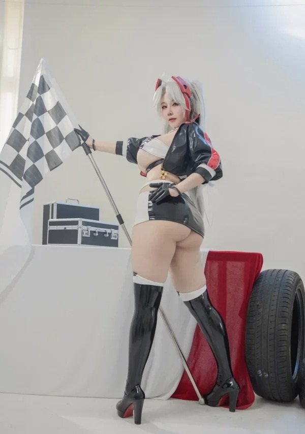cosplay Prinz Eugen (29)
