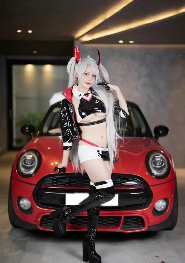 cosplay Prinz Eugen (30)