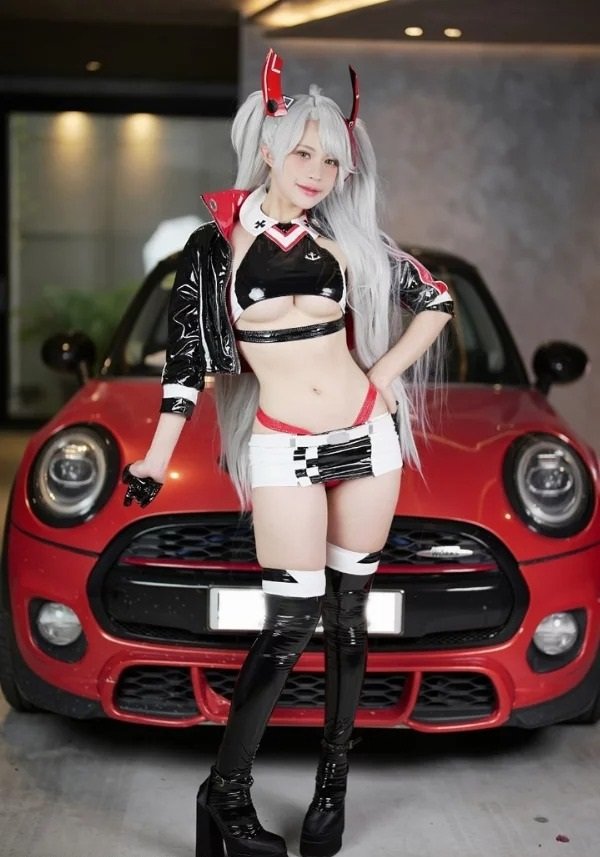 cosplay Prinz Eugen (31)