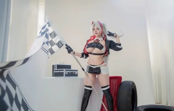 cosplay Prinz Eugen (6)