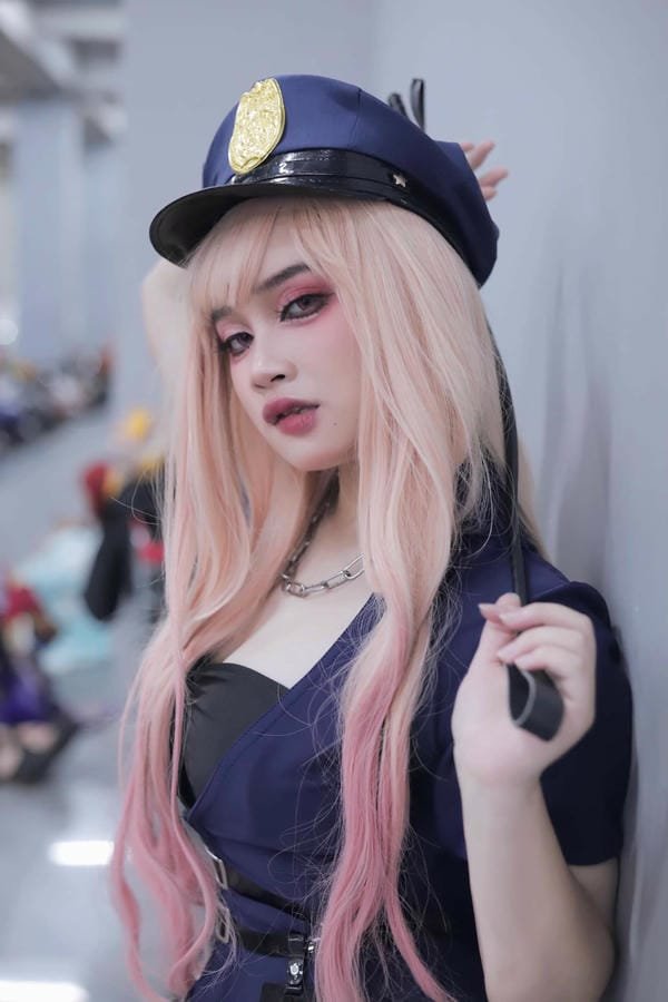 cosplay cảnh sát 28