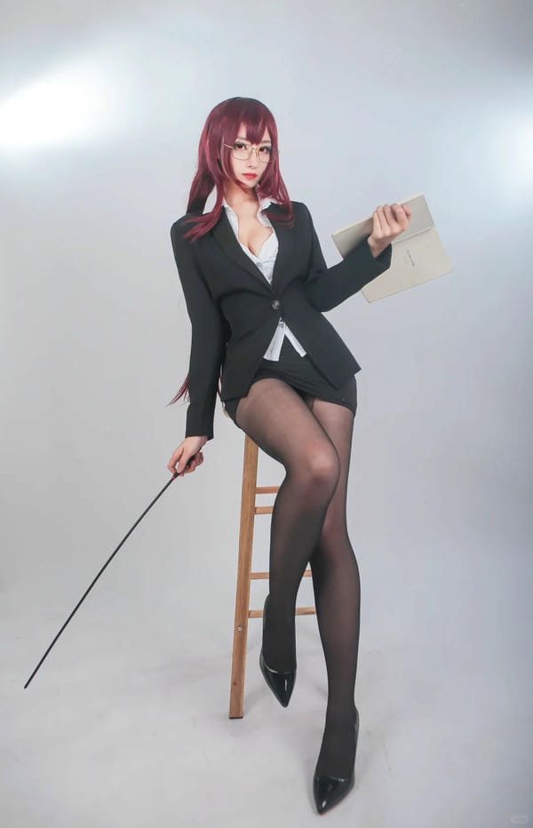 cosplay cô giáo 7