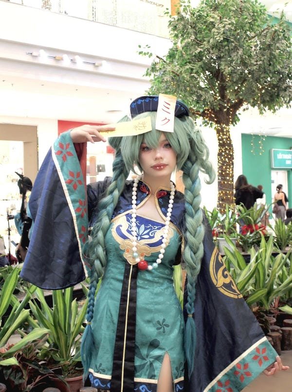 cosplay cương thi 18