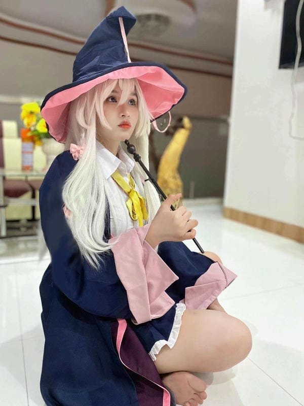 cosplay phù thủy 19