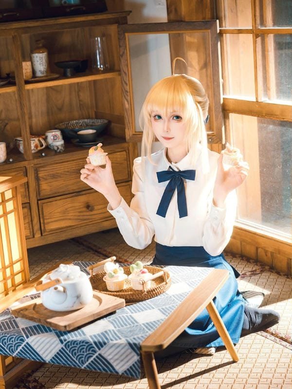 cosplay saber