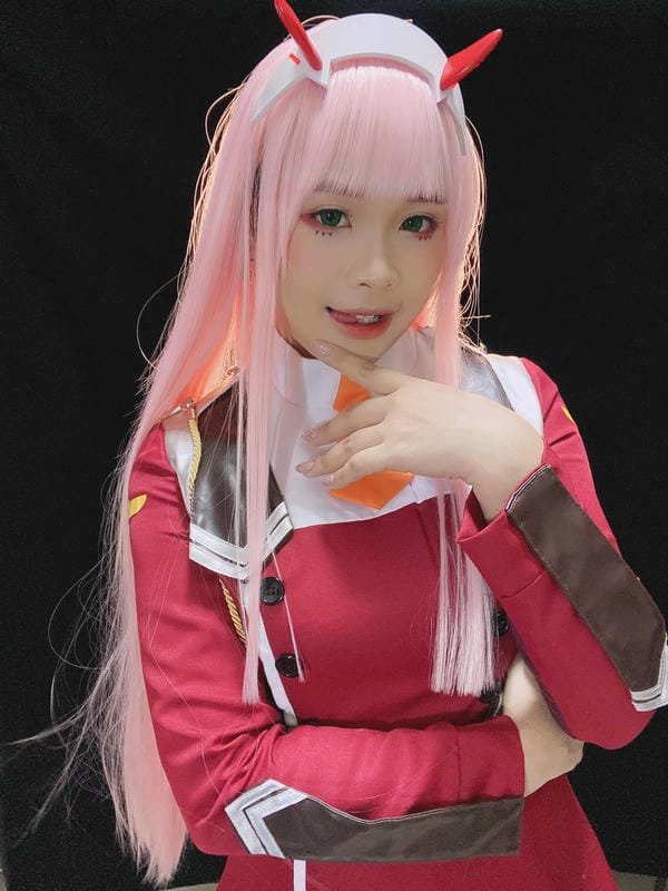 cosplay zero two 13