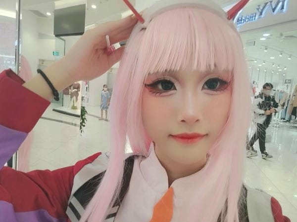 cosplay zero two 19