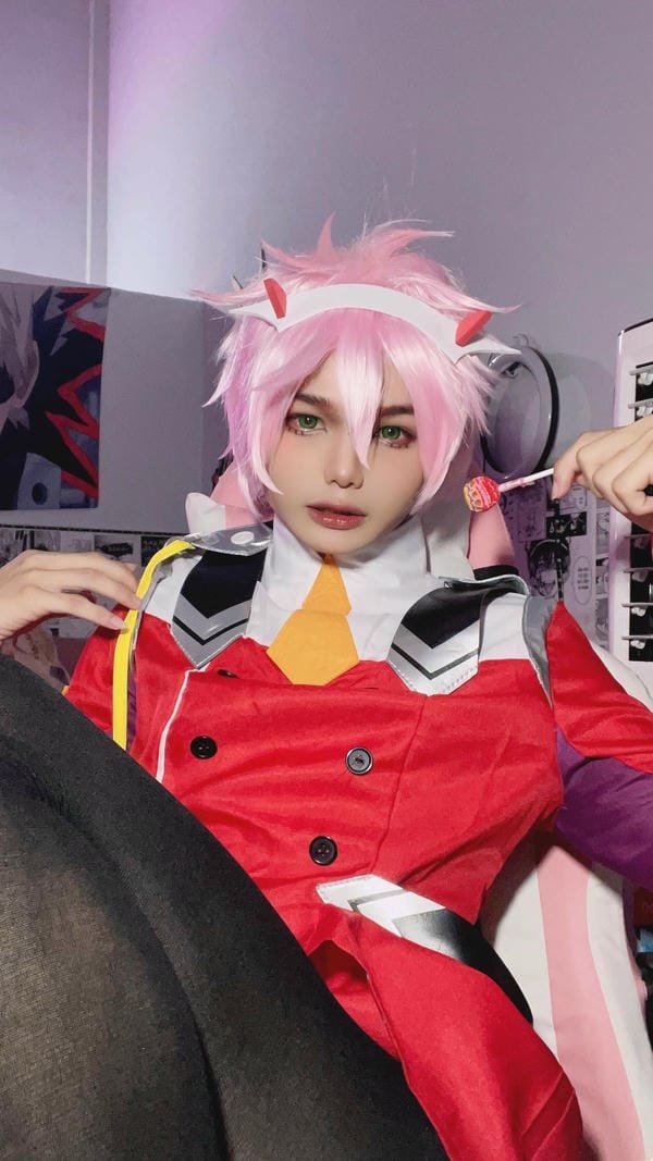 cosplay zero two 24