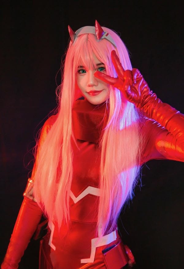 cosplay zero two 28