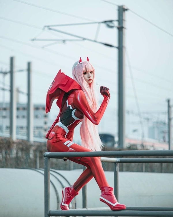 cosplay zero two 5