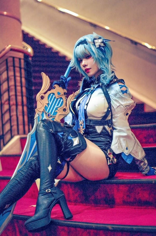 eula cosplay (5)