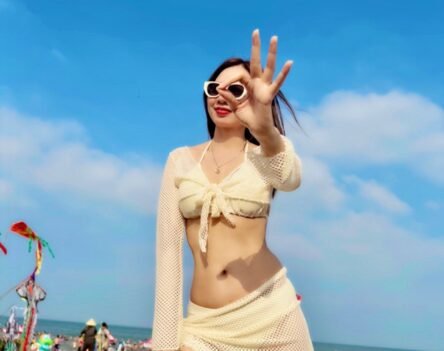 999+ Ảnh gái đẹp mặc bikini nóng bỏng không rời mắt