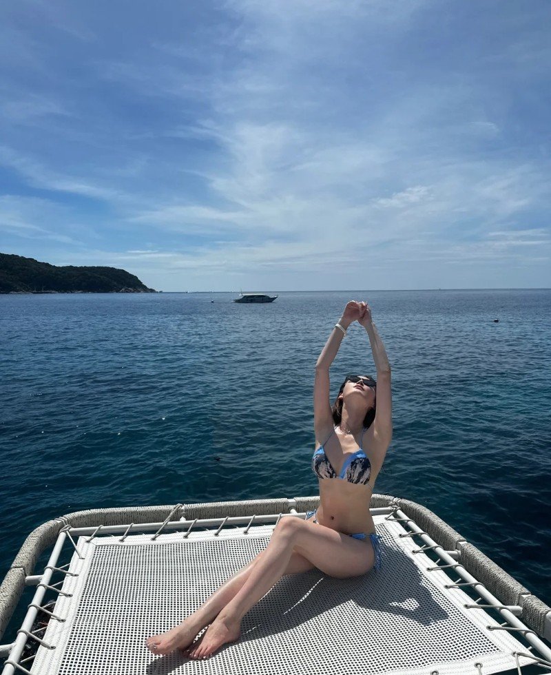 gái xinh trung quốc mặc bikini 25