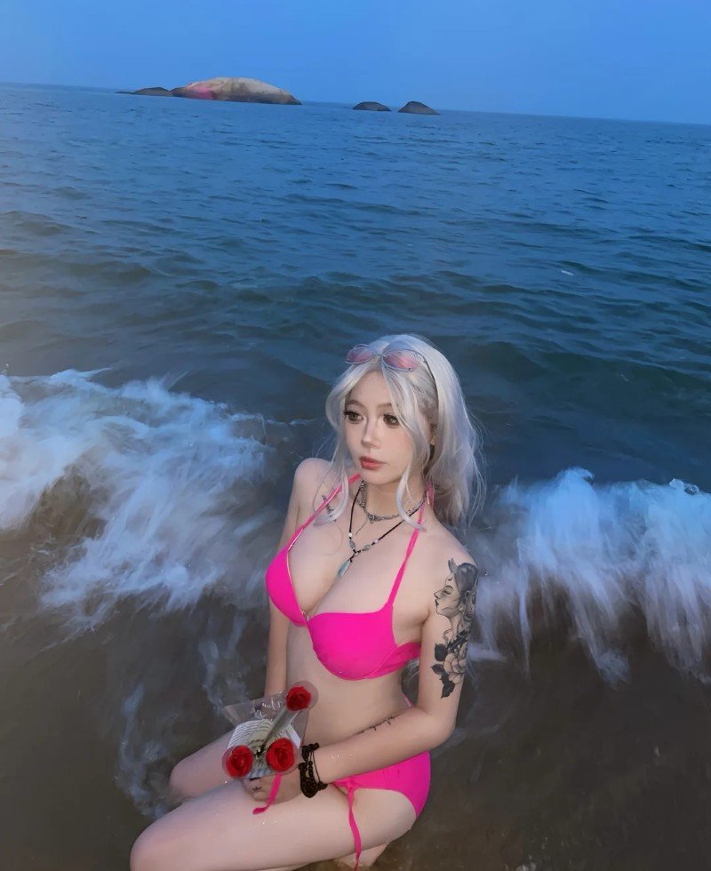 gái xinh trung quốc mặc bikini 29