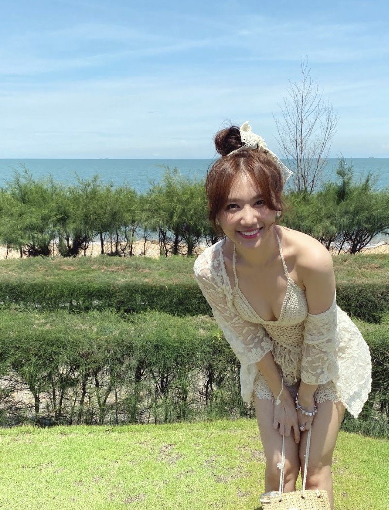 hari won bikini 2