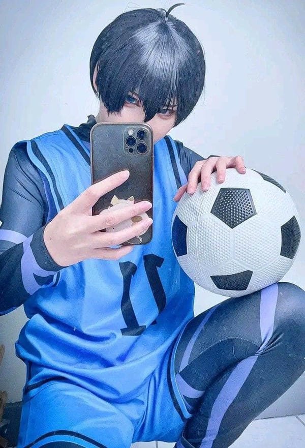 isagi cosplay 13