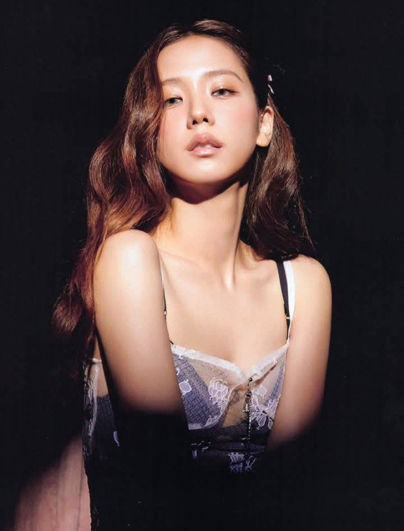 jisoo bikini 10