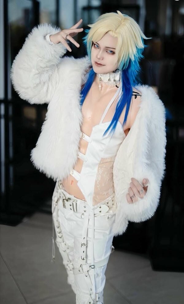 kaiser cosplay 25
