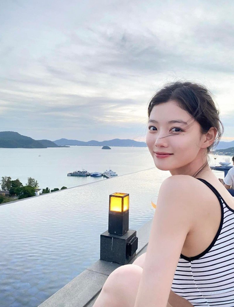 kim yoo jung bikini 22