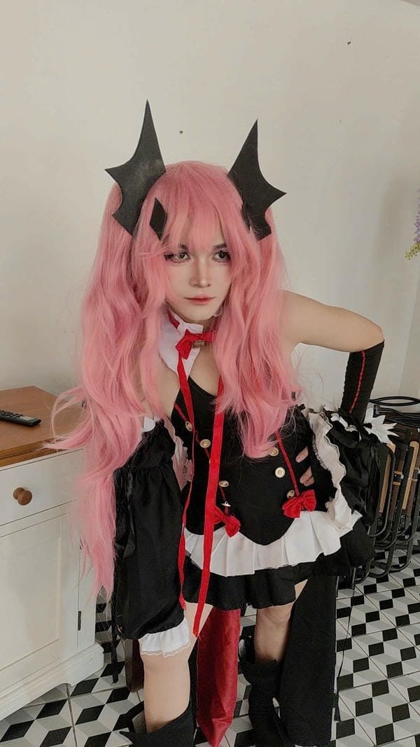 krul cosplay 18