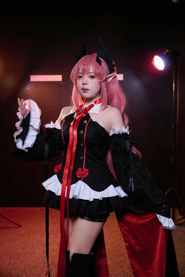 krul cosplay 21