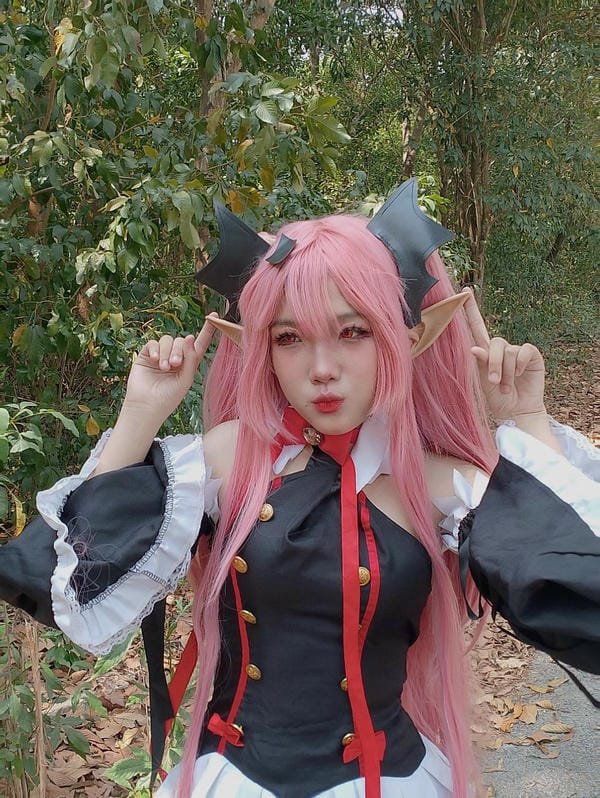 krul cosplay 23