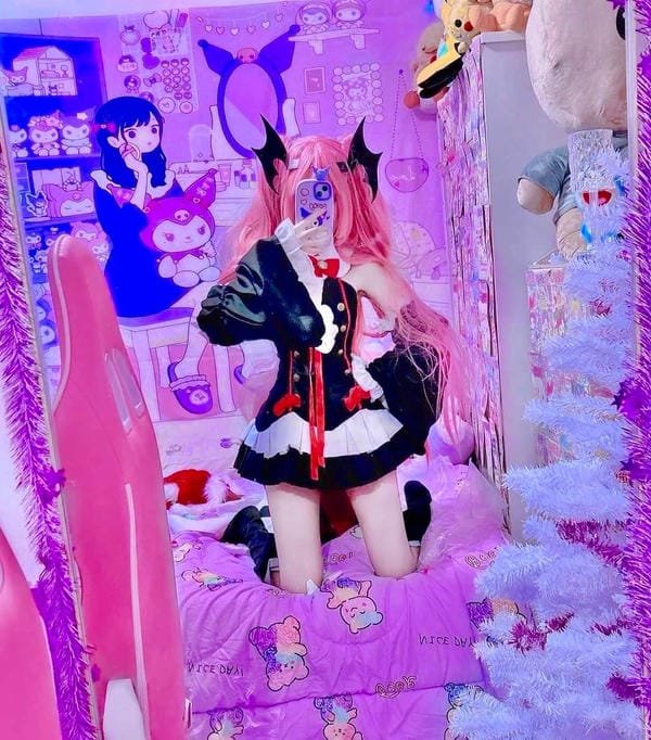 krul tepes cosplay makeup