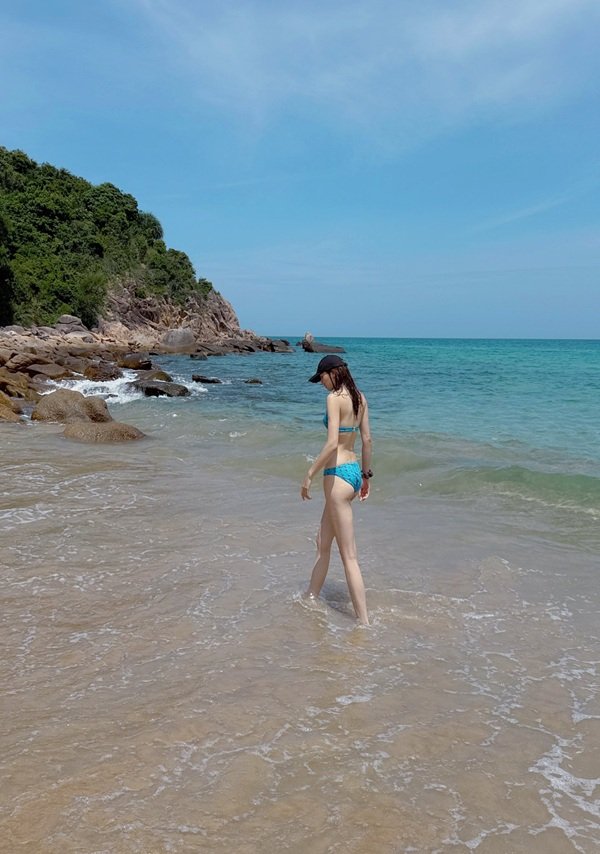 kỳ duyên bikini 23