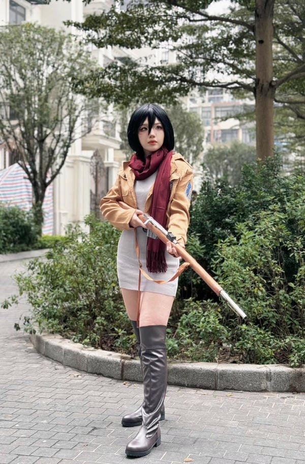 mikasa cosplay 15