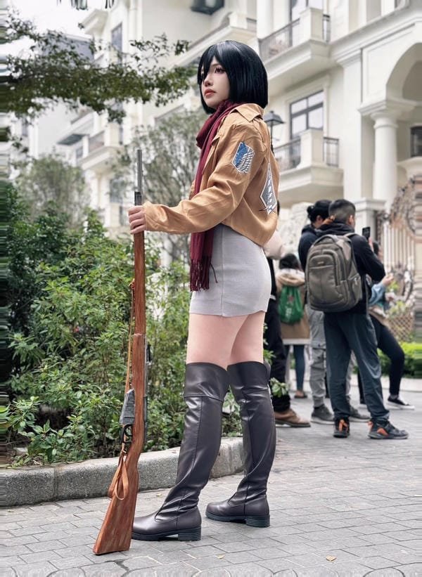 mikasa cosplay 16