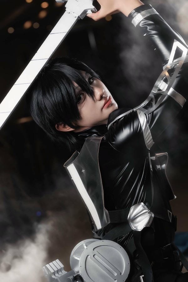 mikasa cosplay 25
