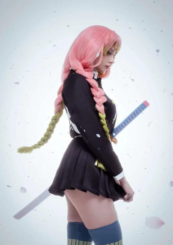 mitsuri kanroji cosplay​ (7)