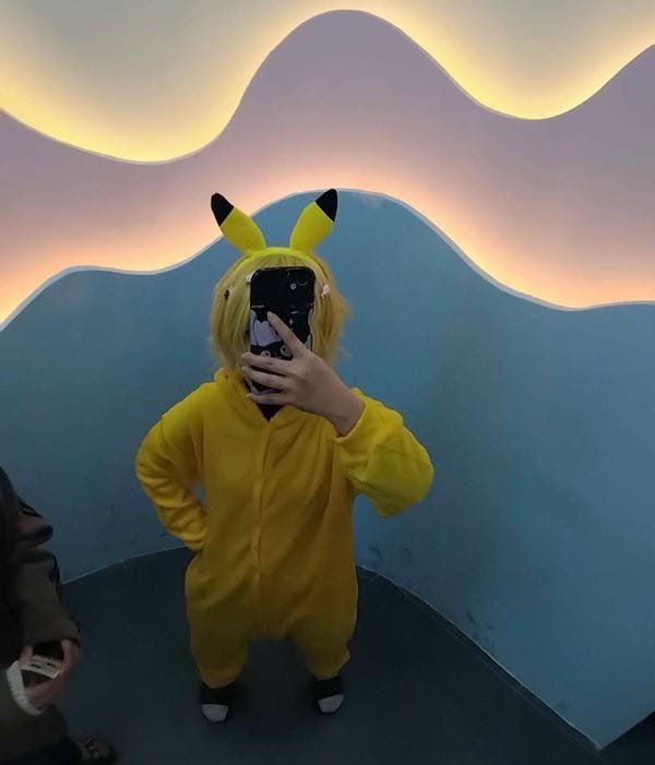 pikachu cosplay​ 18