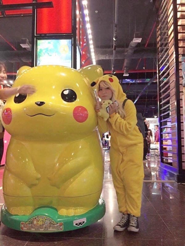 pikachu cosplay​ 23
