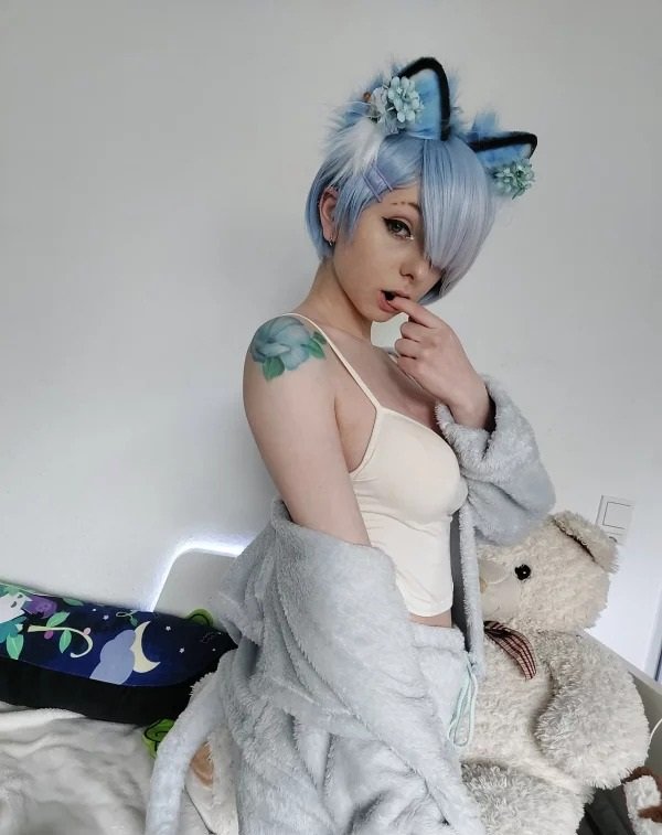 rem cosplay (10)
