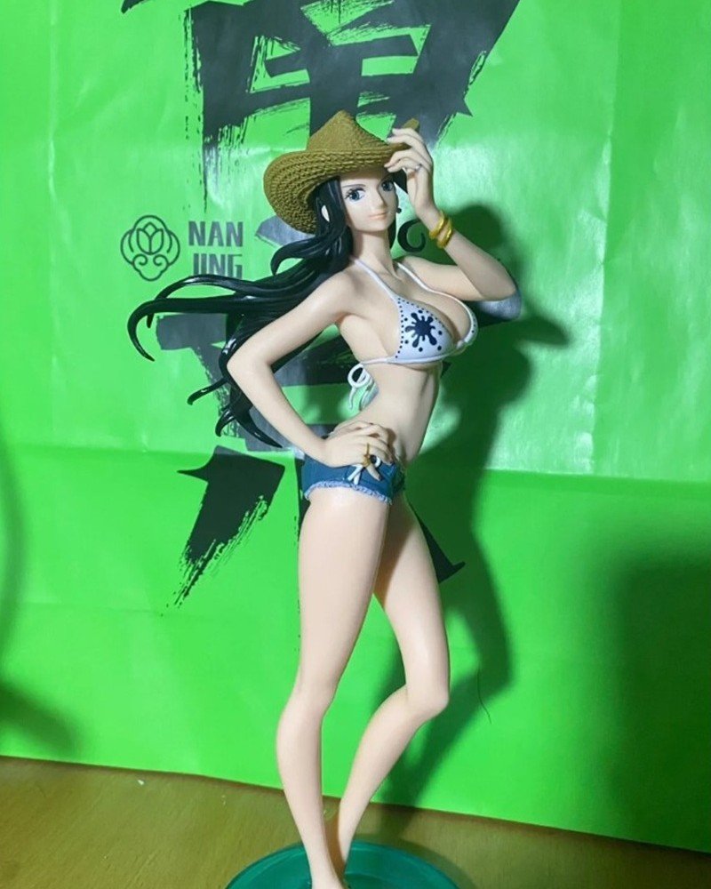 robin bikini​ 14