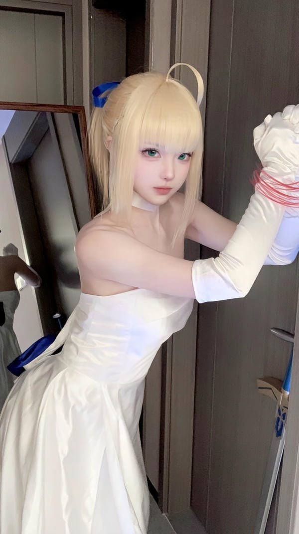 saber bride cosplay
