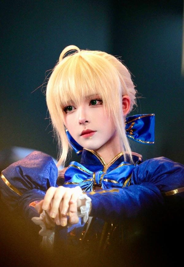 saber cosplay 23