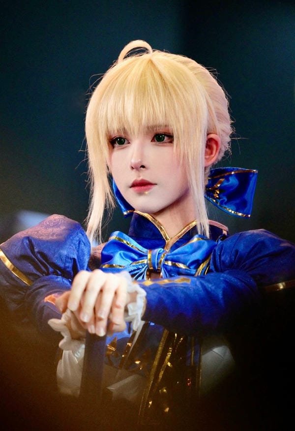 saber cosplay 24
