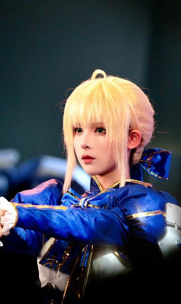 saber cosplay 25
