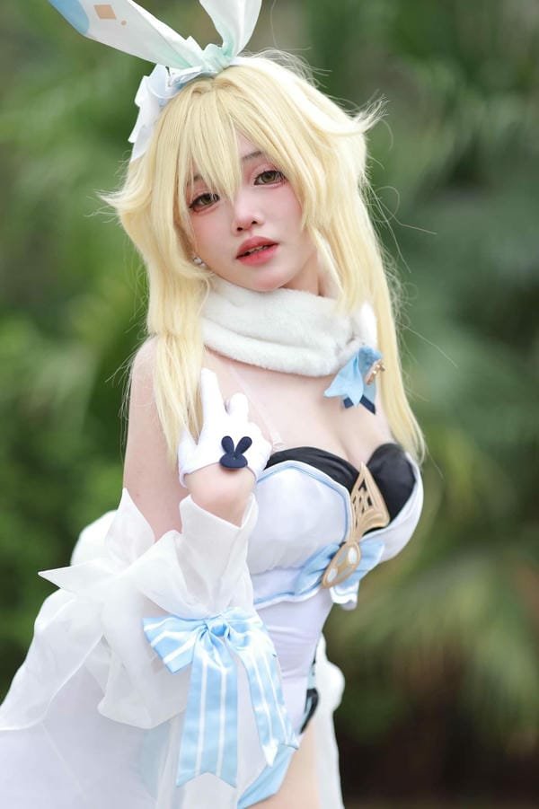 sex cosplay thỏ​