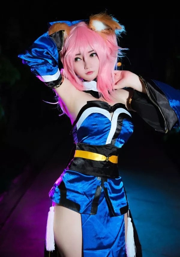 tamamo no mae bikini cosplay​