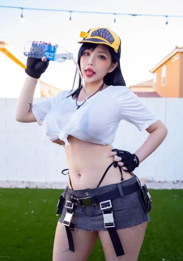 tifa cosplay 13