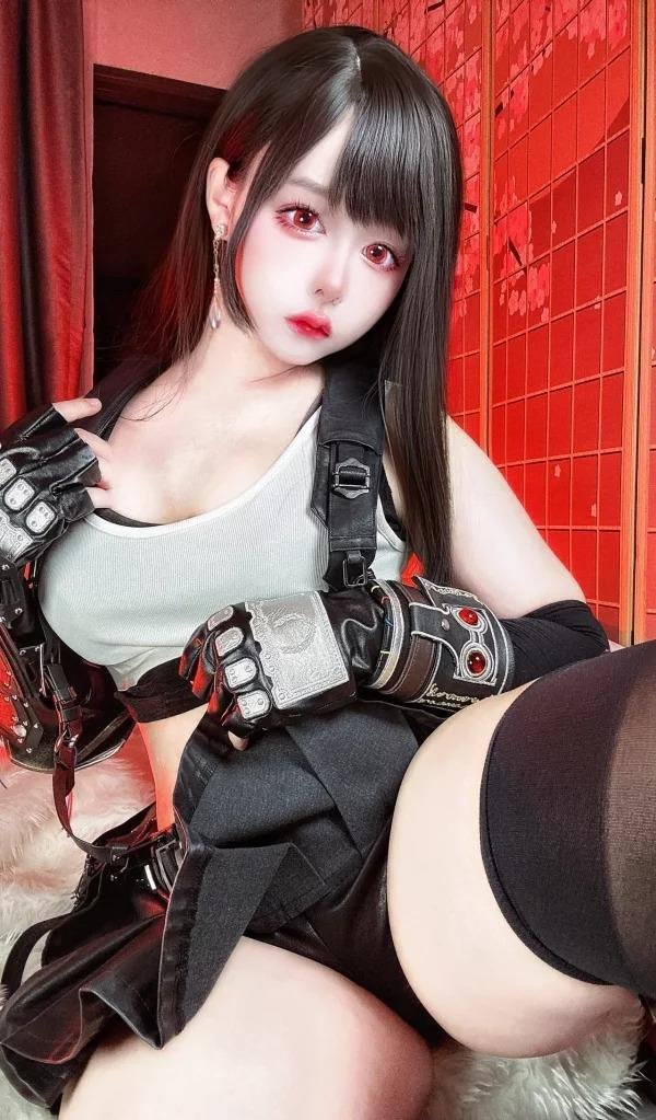 tifa cosplay 25