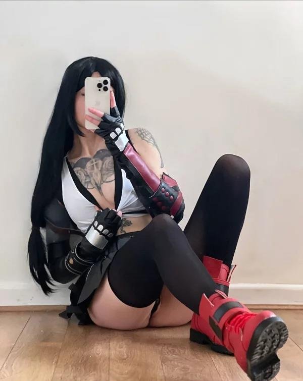tifa cosplay 4