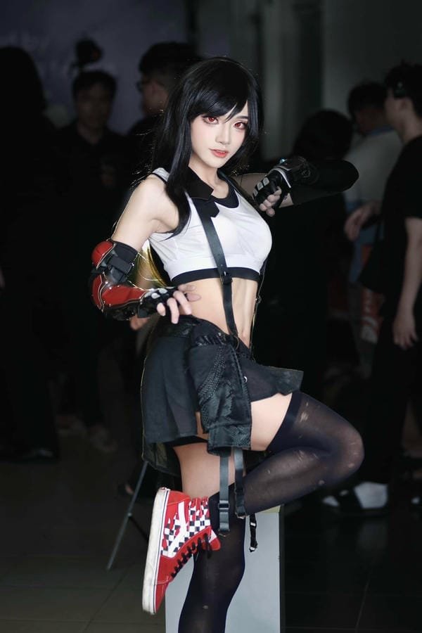 tifa lockhart cosplay 2