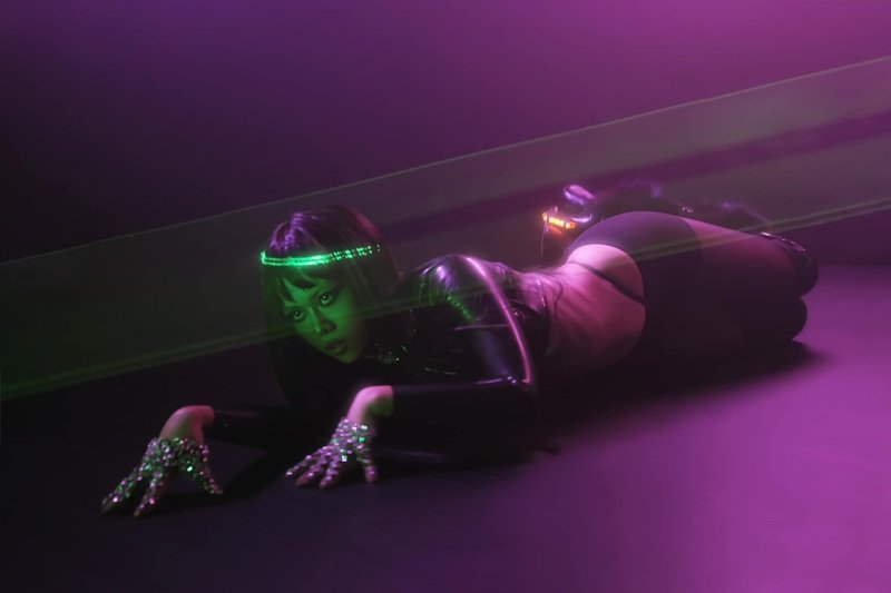 Tlinh sexy 5